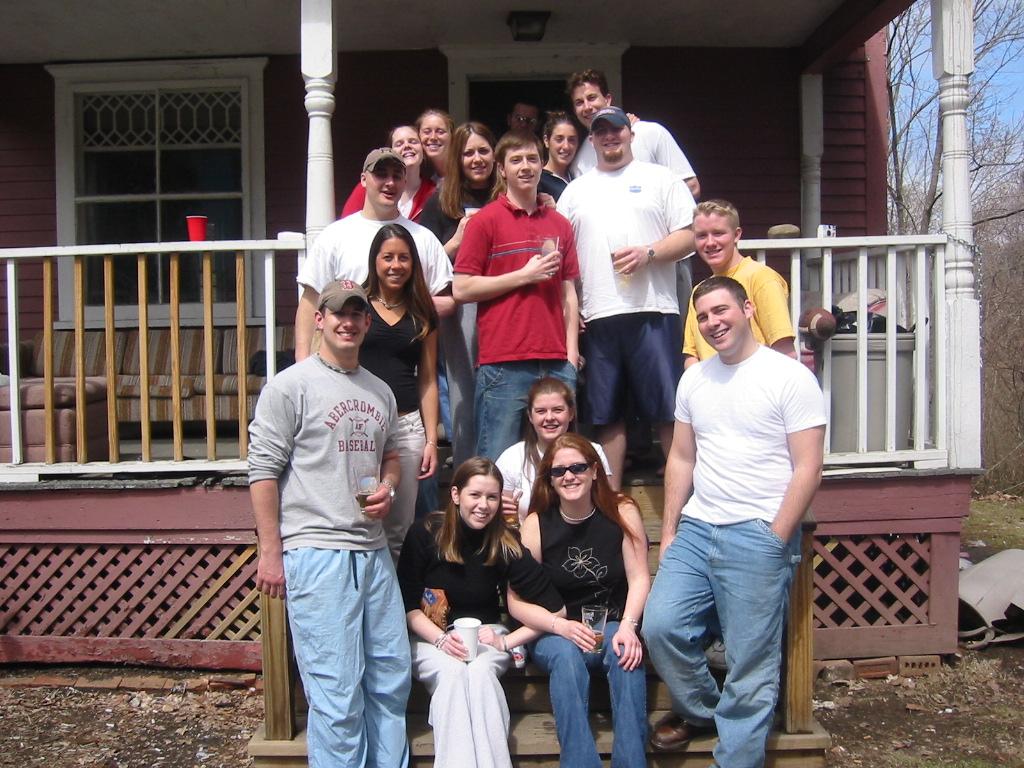 family_photo.jpg